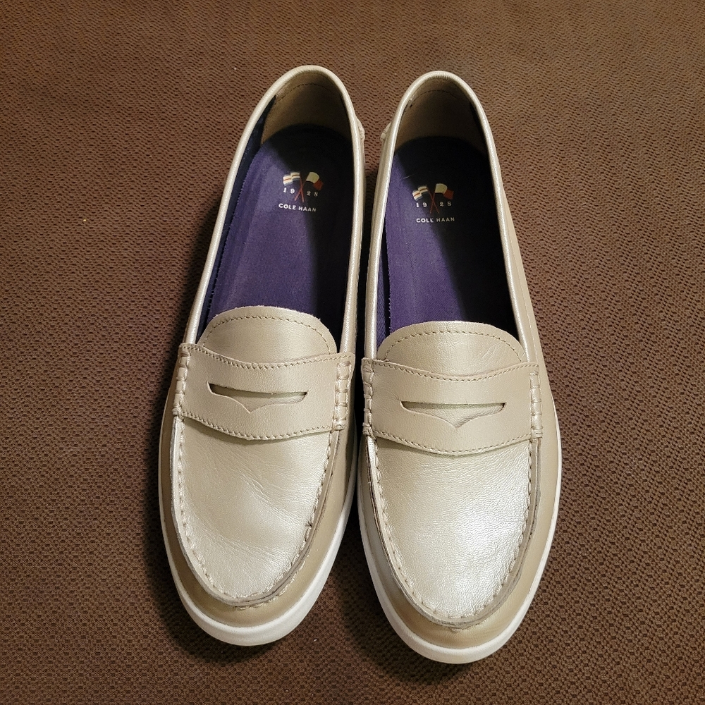 Cole Haan Nantucket Loafer Gold Size 11
